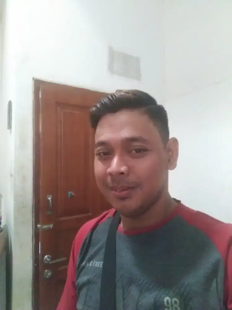 Saya mencari pekerjaan sbg driver pribadi sja