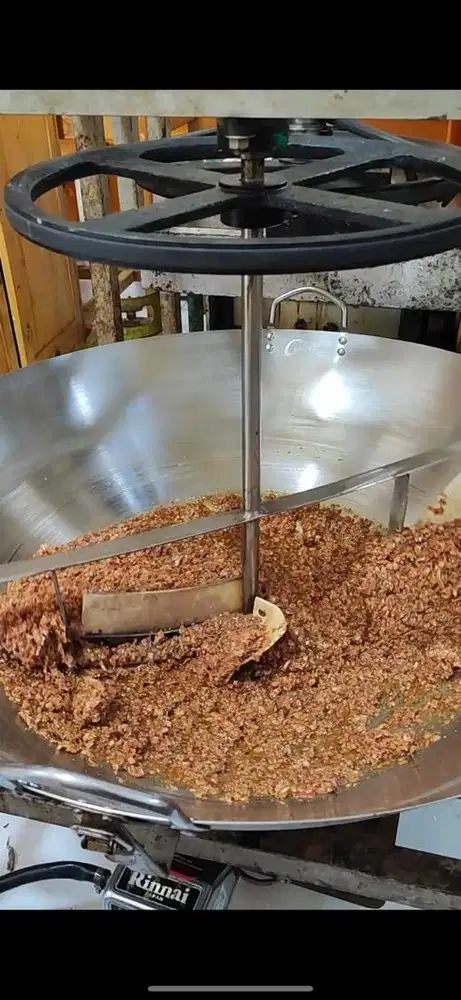 Mesin pengaduk bumbu rendang / bumbu hitam