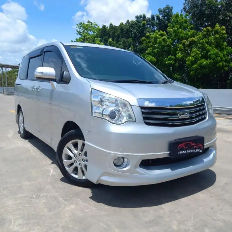 toyota nav1 v limited AT 2016