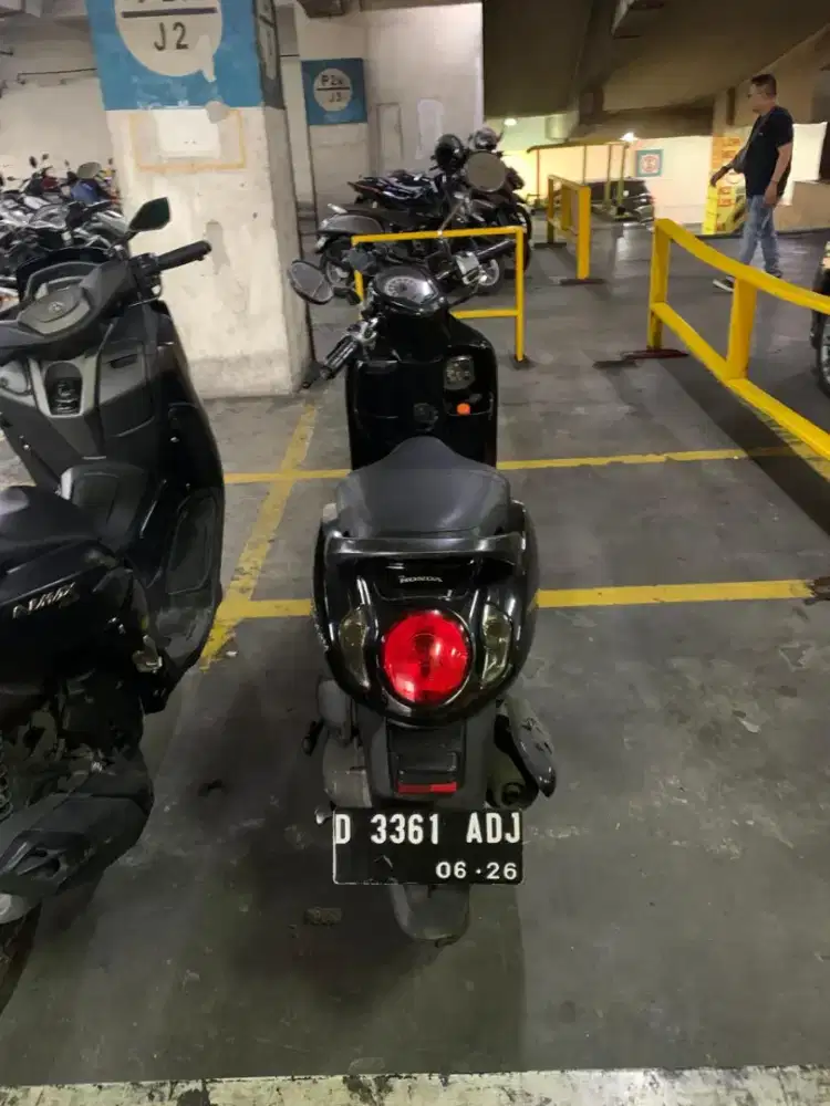 Honda scoopy sporty tipe tertinggi