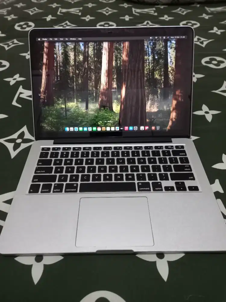 Macbook Pro 2015 Retina Core i5 Ram 8/256Gb ex Ibox Fullset ori