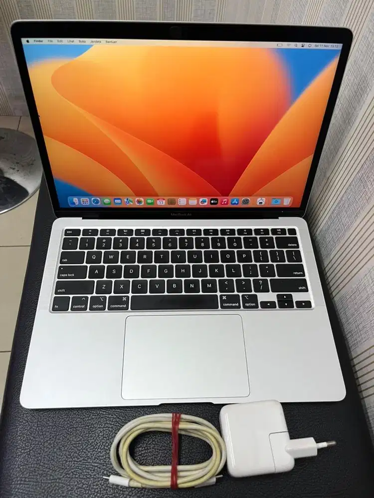 Macbook Air 2020 13inch Core i5