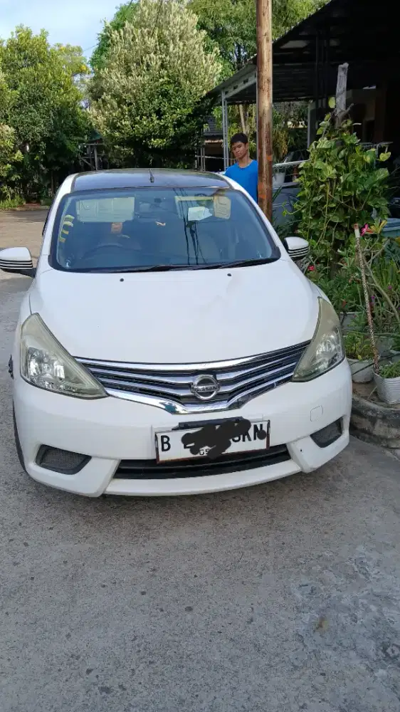 GRAND LIVINA 2026 Putih MANUAL