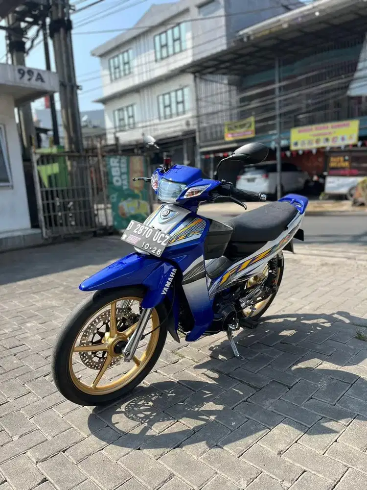 Yamaha F1ZR thn 2004