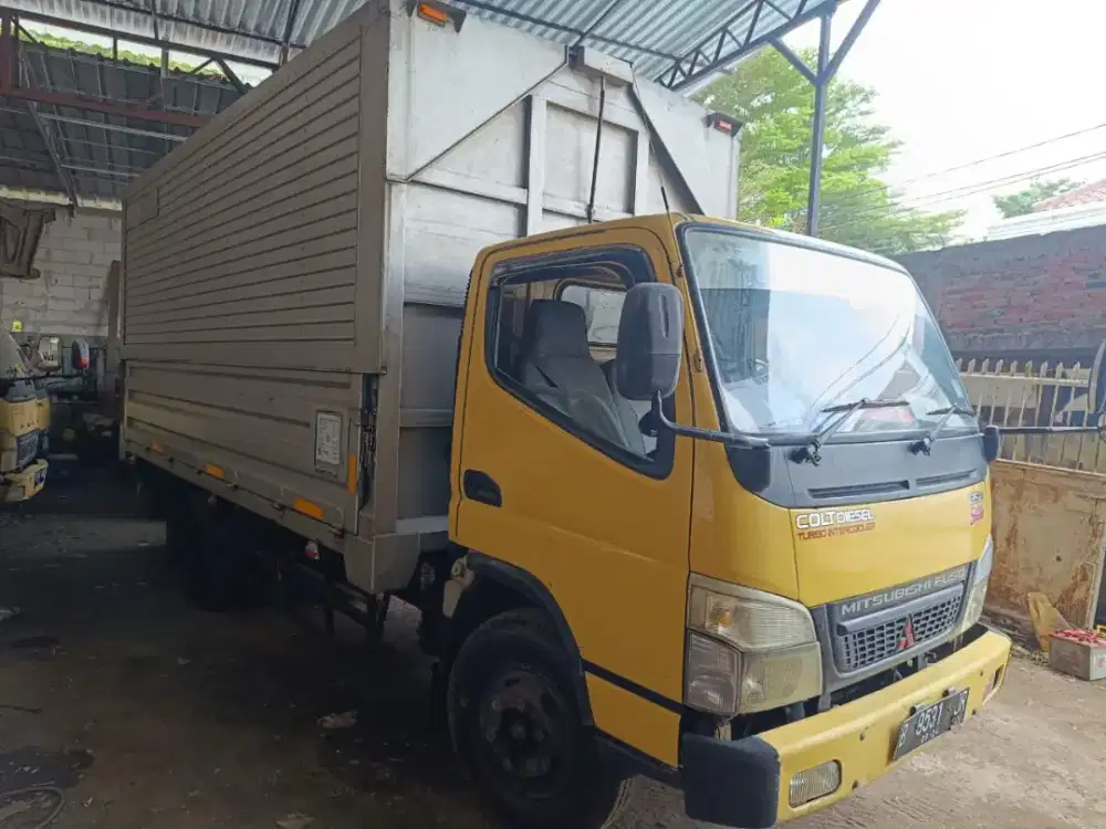 mitsubishi colt diesel 125 ps wing box 2009