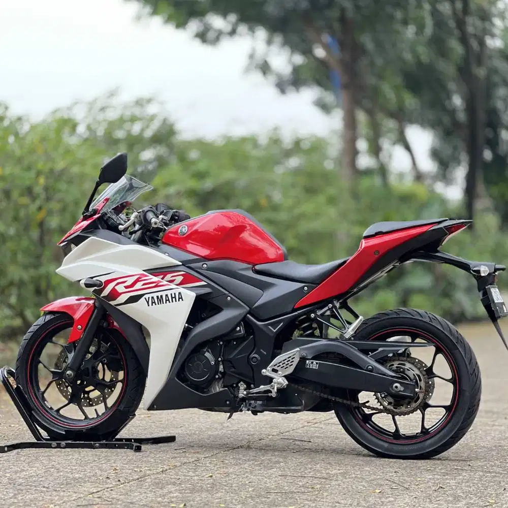 YAMAHA R25 V1 MERAH PUTIH 2015 KM LOW PAJAK PANJANG SUPER MULUS