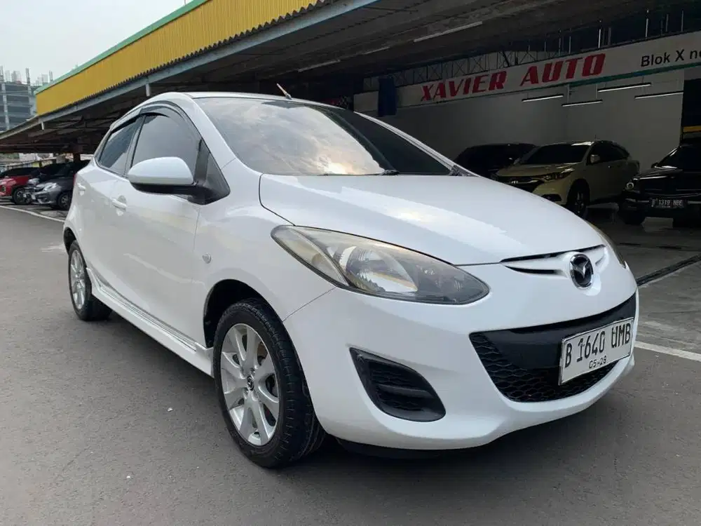 Mazda 2 V 2012 automatic DP ringan