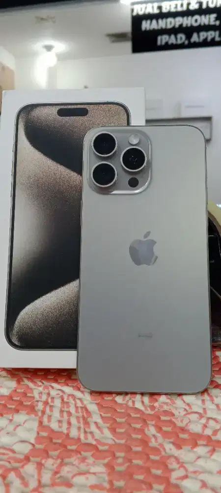 Iphone 15 promax 256 natural titanium