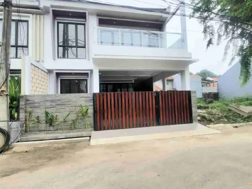 Rumah brandnew 2 lantai siap huni murah strategis dekat Stasiun