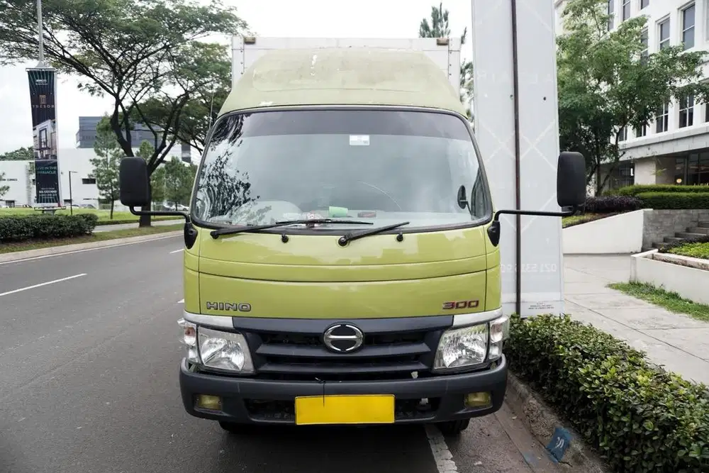 HINO TRUK ENGKEL & BOX