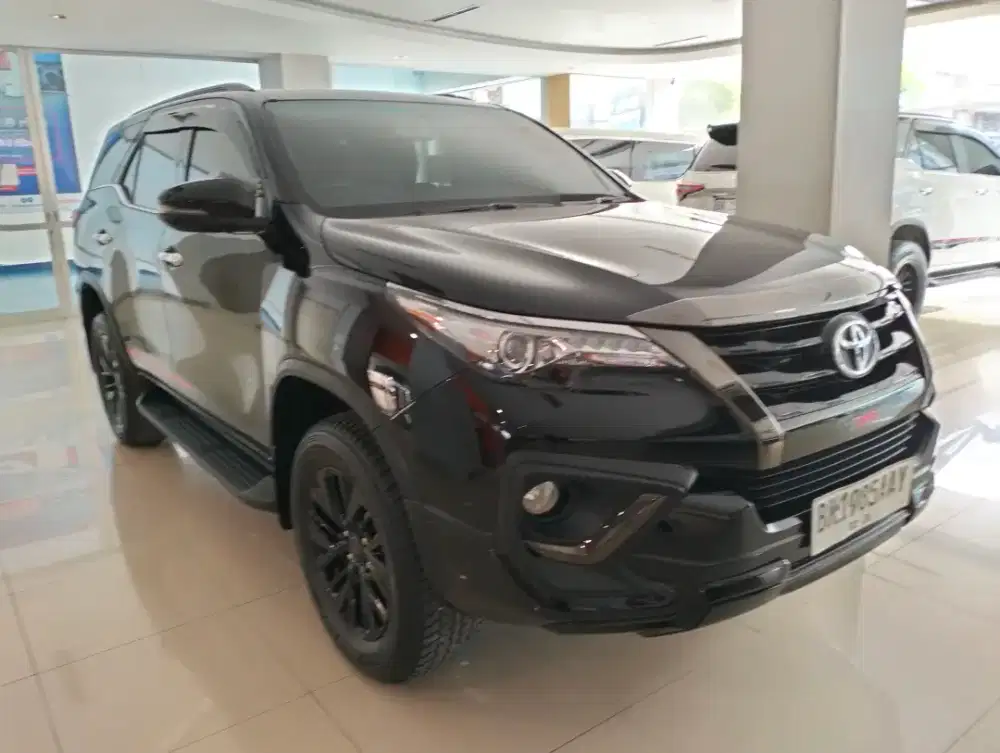 TOYOTA FORTUNER 2,4 VRZ TRD AUTOMATIC THN 2020