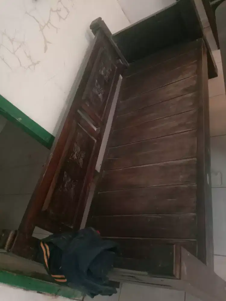 Kursi panjang untuk keluarga