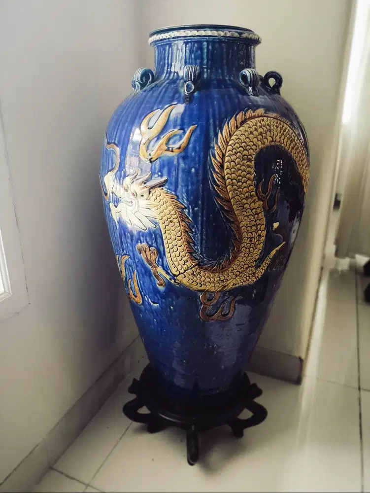 Guci China Antik warna Biru dan Hijau