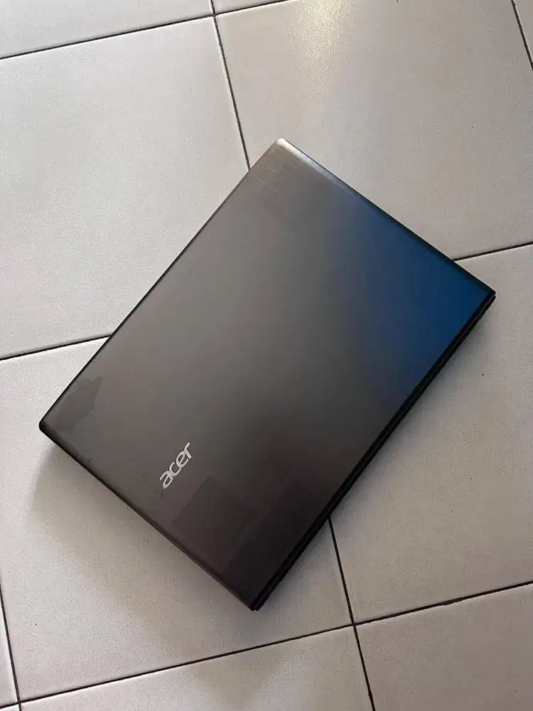 Laptop Acer Aspire E 14 Prosesor Intel Core i3-6006U
