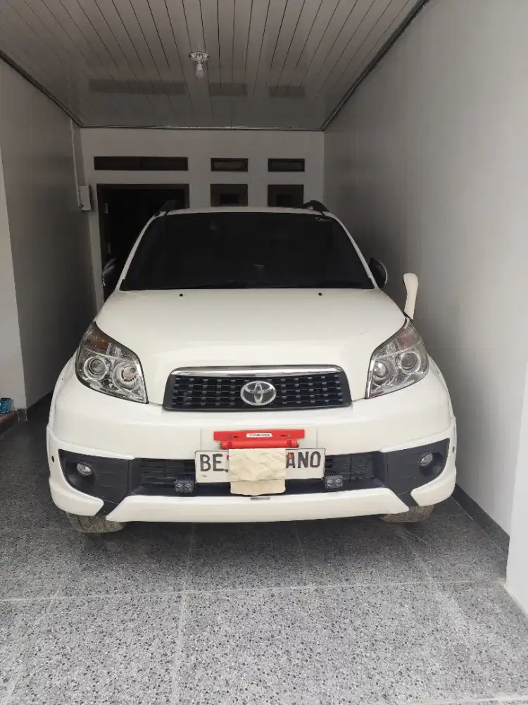Rush Manual 2014 Tipe tertinggi TRD Sportivo