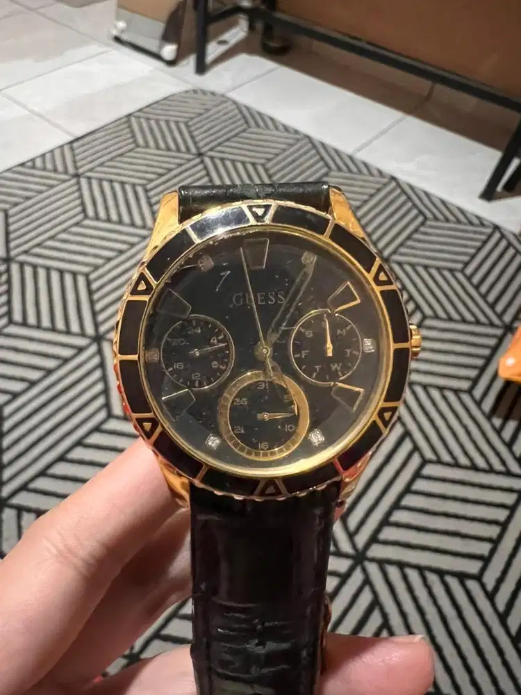 PL Jam tangan cewek guess original