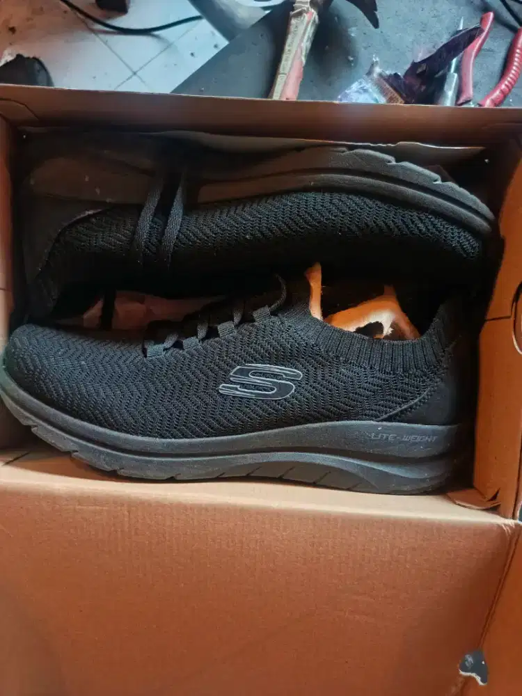 Sepatu Skechers Ori Size 46