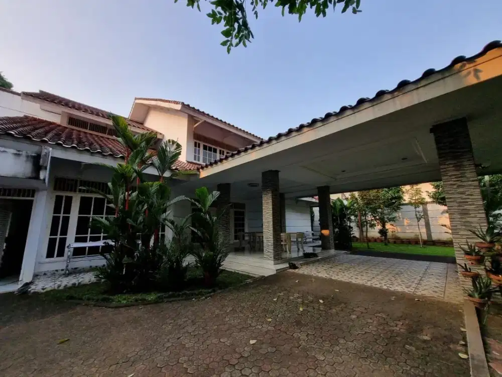 DI JUAL RUMAH LAMA 2 LANTAI DI JLN. MARGASATWA RAYA PONDOK  LABU CILANDAK JAKARTA SELATAN