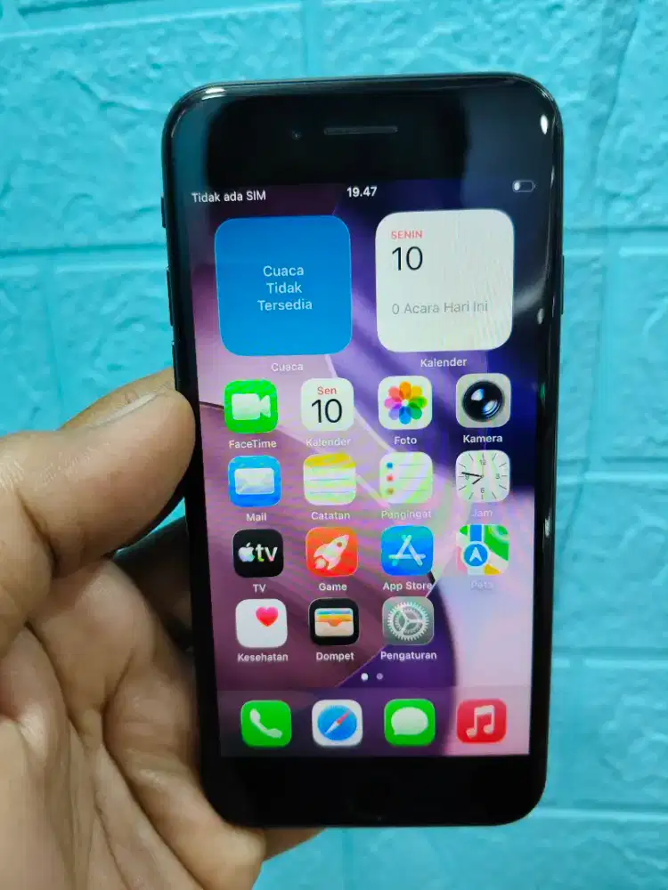 Iphone SE 2020 64GB Ibox Fullset lengkap