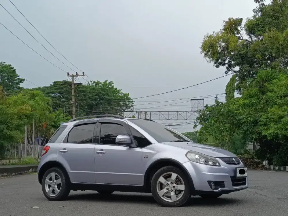 [TDP:15jt] Suzuki SX4 Xover 2010 Automatic Pajak Panjang Bulan 10