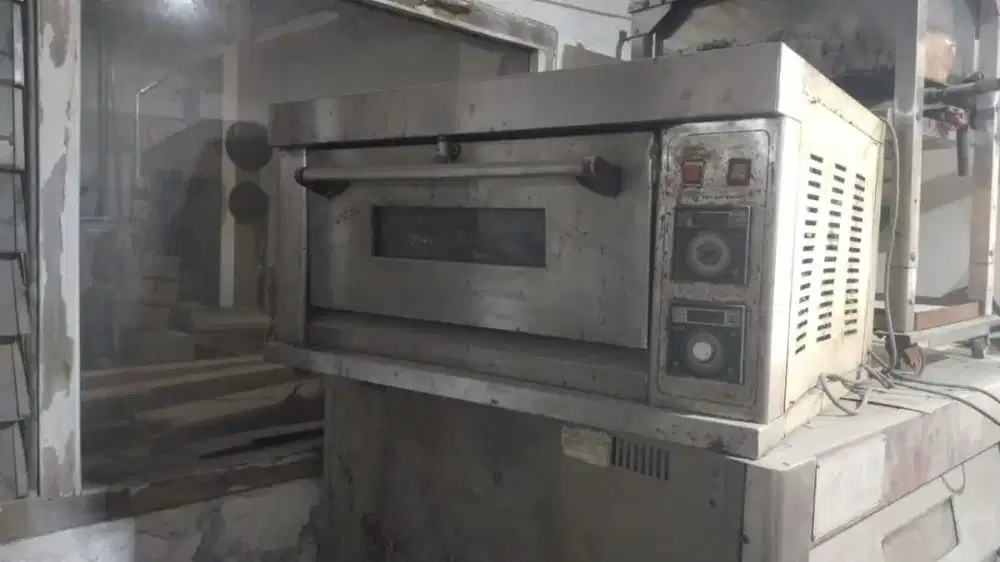 Mesin Oven buat. Roti. Cake dll