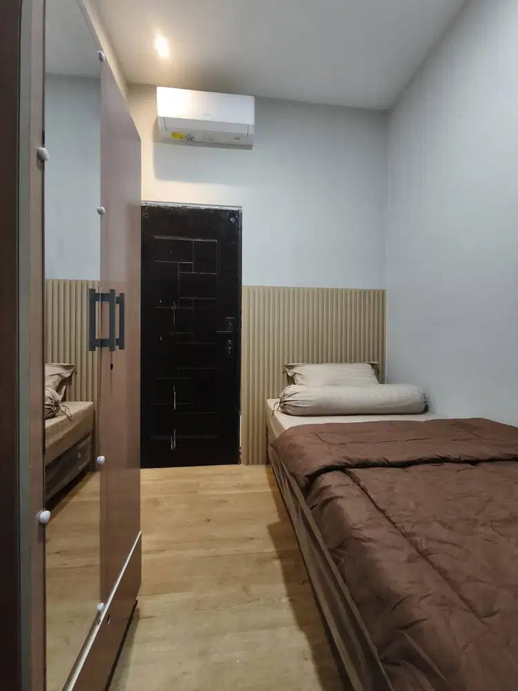 Disewakan Kost Parkir Mobil Dekat GWalk Surabaya