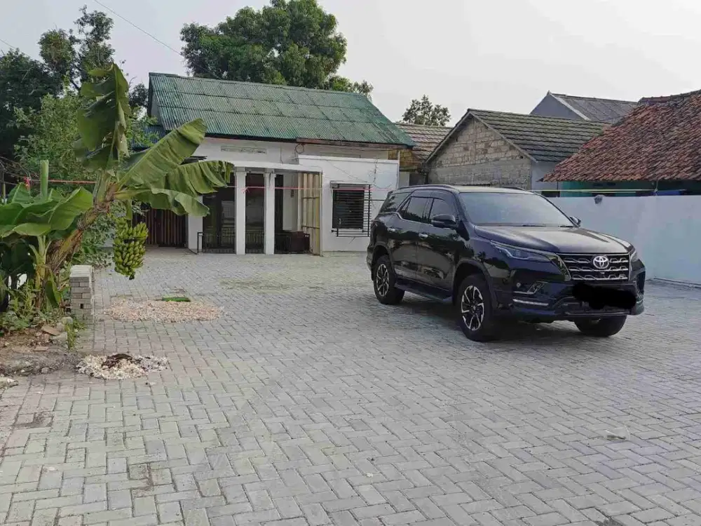 Jual Rumah Luas di Pinggir Jalan Raya Cibubur.