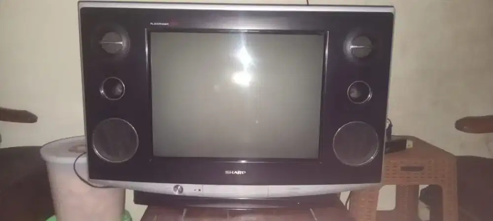 Jual tv POLYTRON SLIM 21 inc siap untuk d antar