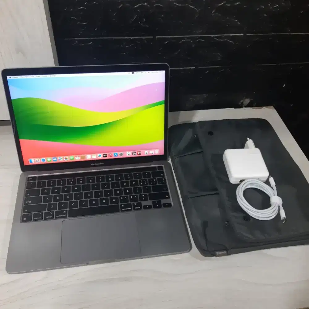 Macbook pro m1 2020 ram 8gb ssd 256gb grey bisa cod