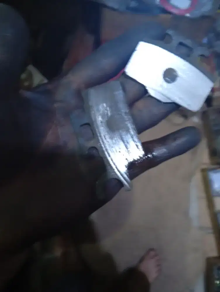 Dicari montir/mekanik motor berpengalaman