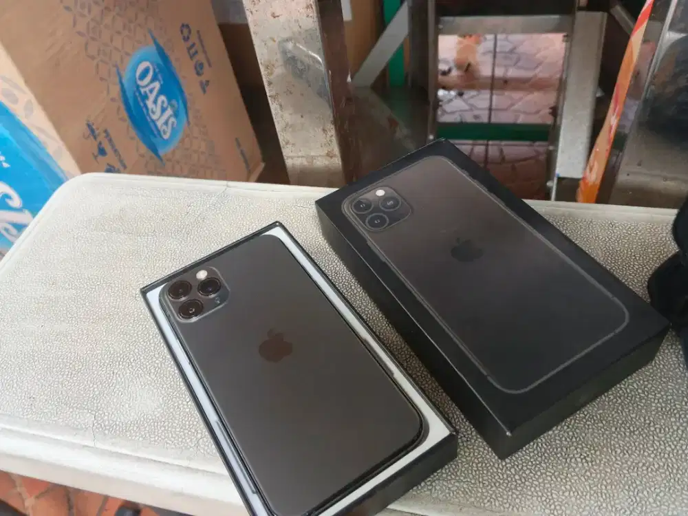 iphone 11 pro max 256gb mantul baru