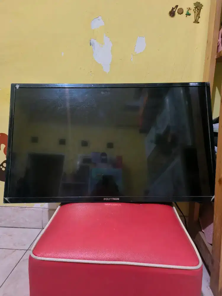 TV Polytron 32 Inch