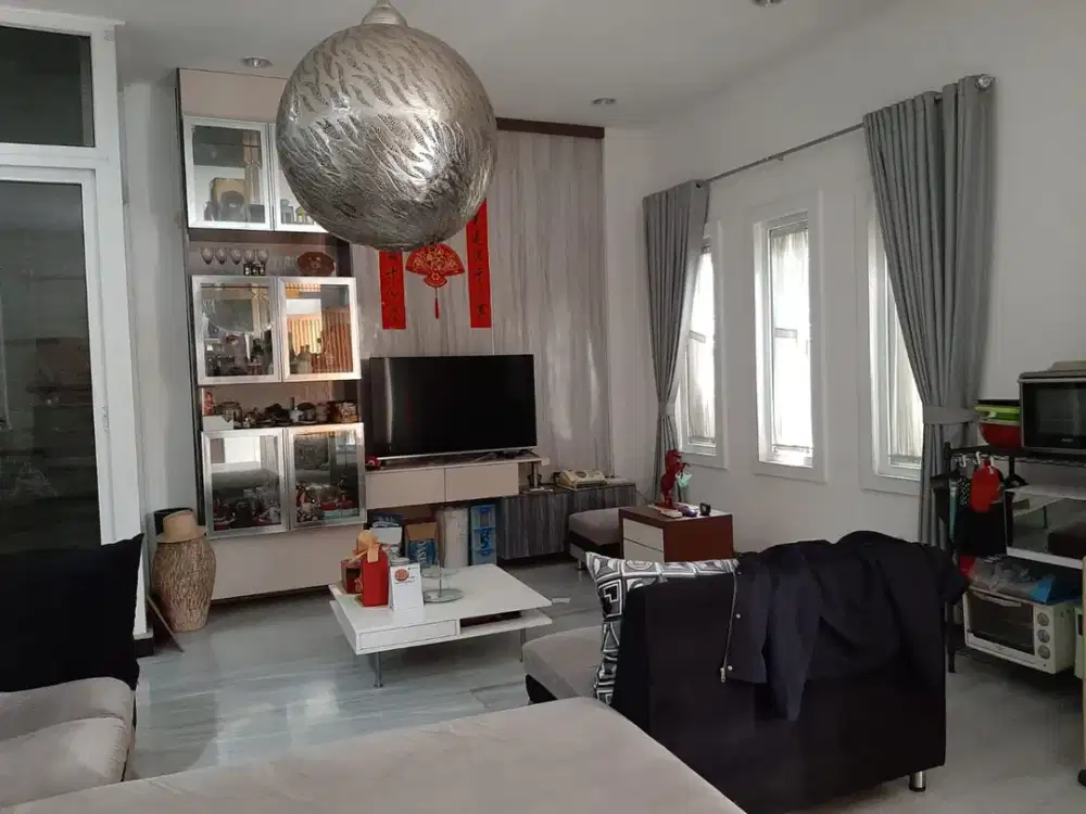 DIJUAL RUMAH MODERN MINIMALIS 3 LANTAI FULL FURNISH TABING KEMAYORAN JAKARTA PUSAT