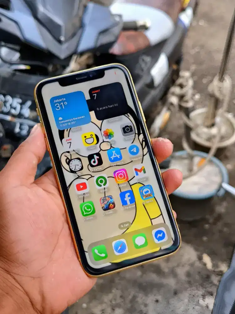 Iphone xr mulus siap pakai