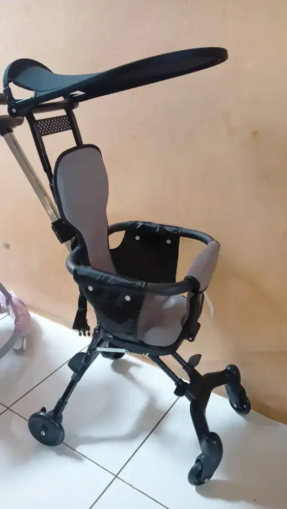 Stroller lipat baru