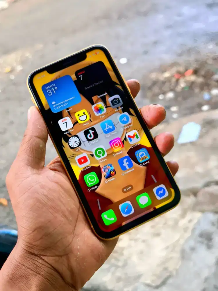 Iphone xr mulus siap pakai