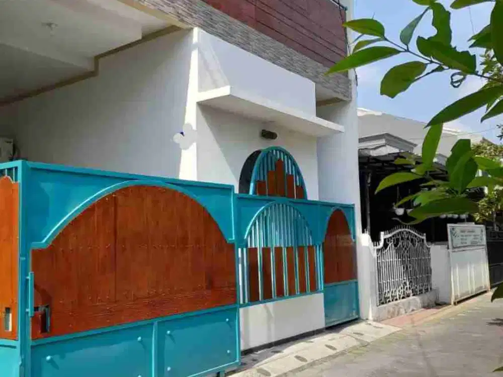 Rumah Plus Kost Putri 2 Lantai Lokasi Ketintang Surabaya Selatan