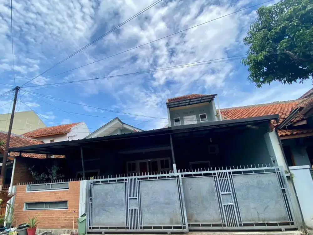 DIBAWAH PASAR ! RUMAH DI KOMPLEK ANTAPANI DEKAT TERMINAL SIAP HUNI HARGA MURAH SAJA