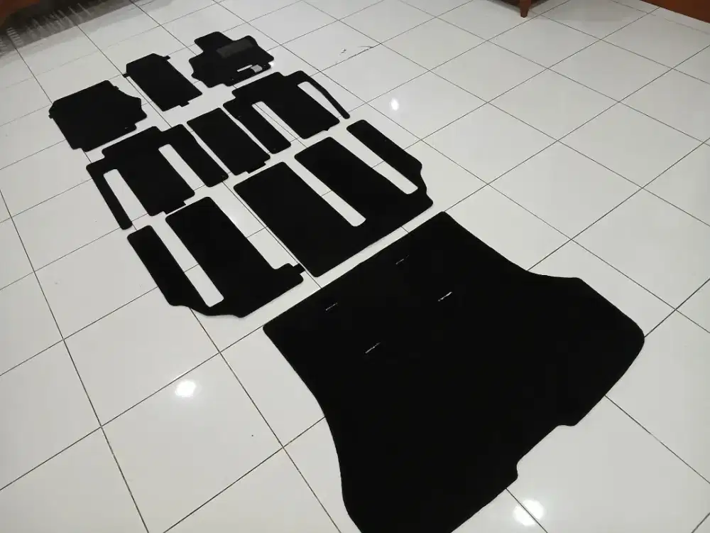 karpet bludru original serena c27 2019 up kondisi istimewa