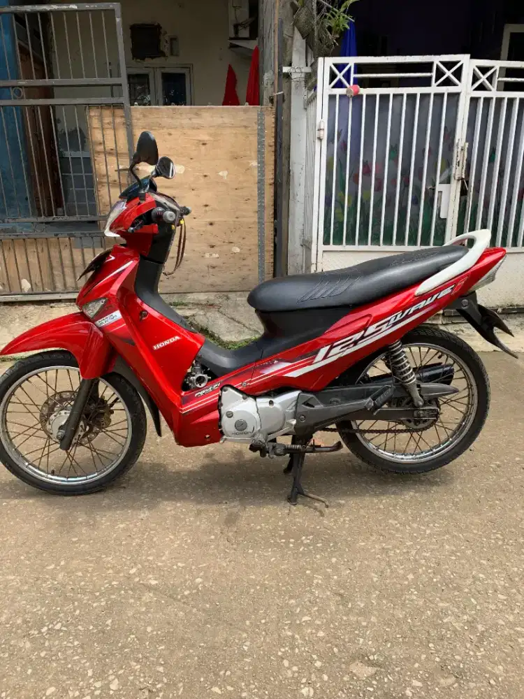 Supra x 125 Tahun 2005