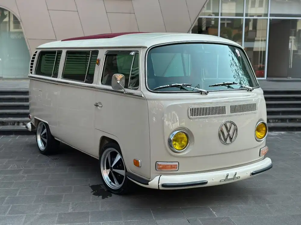 VOLKSWAGEN KOMBI KUMIS 1968 JERMAN