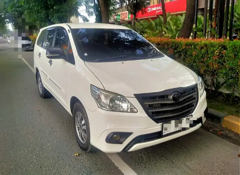 Toyota Kijang Innova type G manual tahun 2014