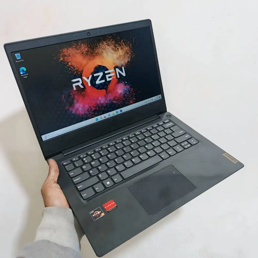 [Jual] Lenovo Ideapad 3 (AMD Ryzen 3 3250U - 8Gb Ram - 256Gb SSD - 14'