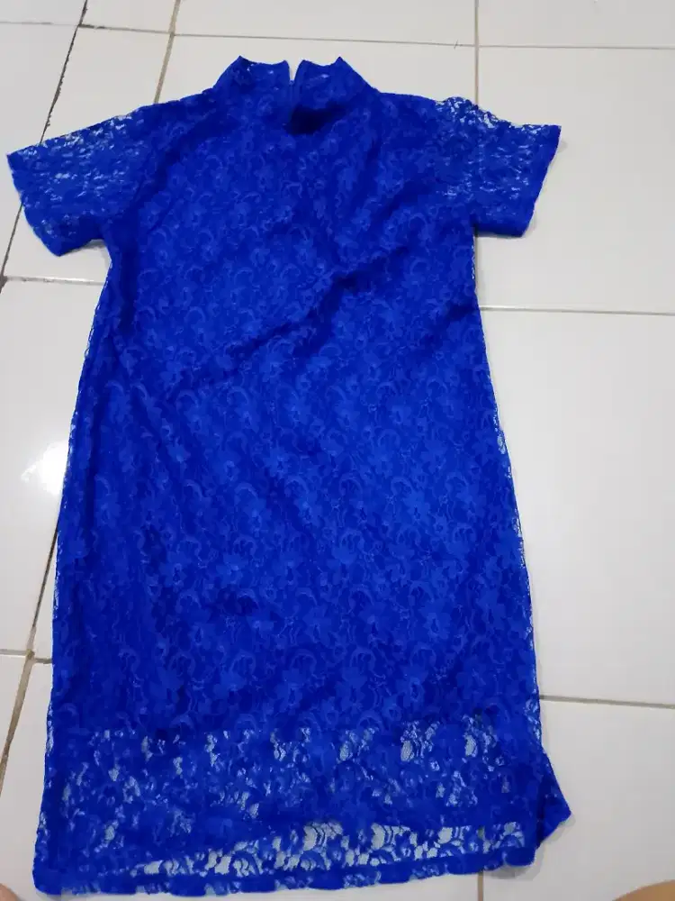 Dress brukat cantik