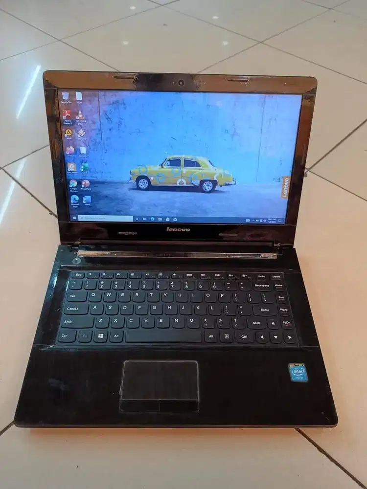 Laptop lenovo g40 (hitam)