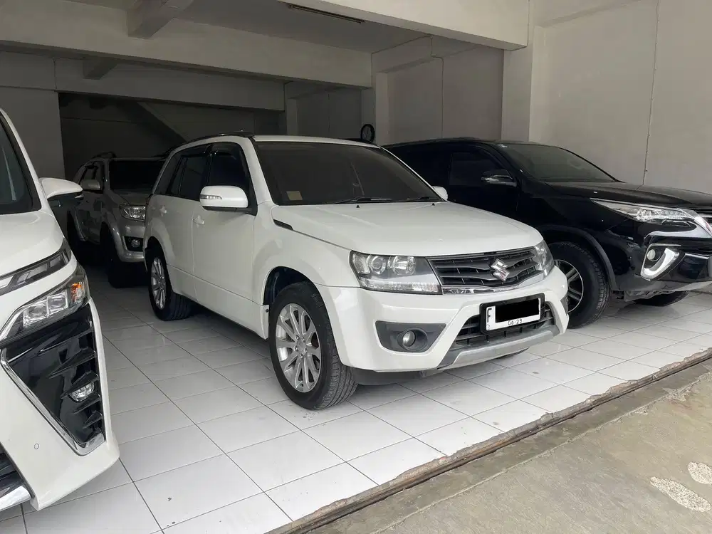 TANGAN PERTAMA...SUZUKI GRAND VITARA 2.4 MATIK TAHUN 2014