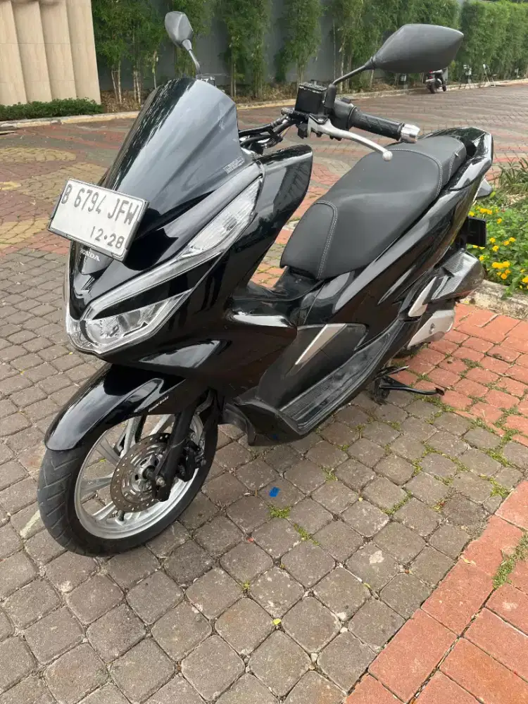 Honda Pcx 150 Cbs Hitam Gloosy