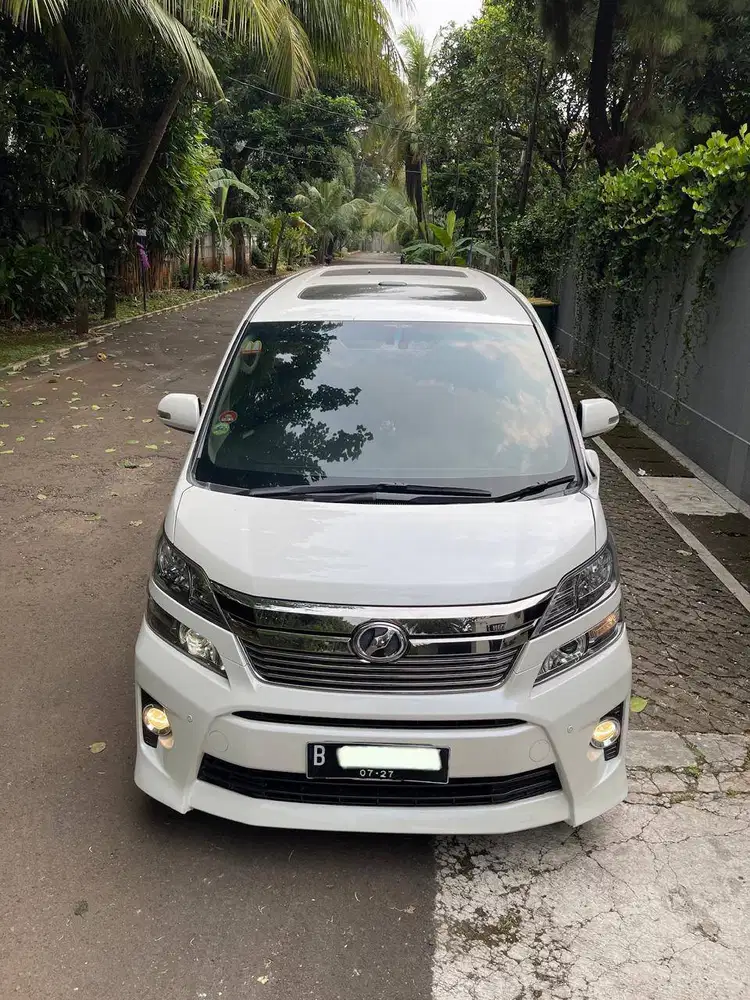 Toyota Vellfire 2.4Z AT 2012
