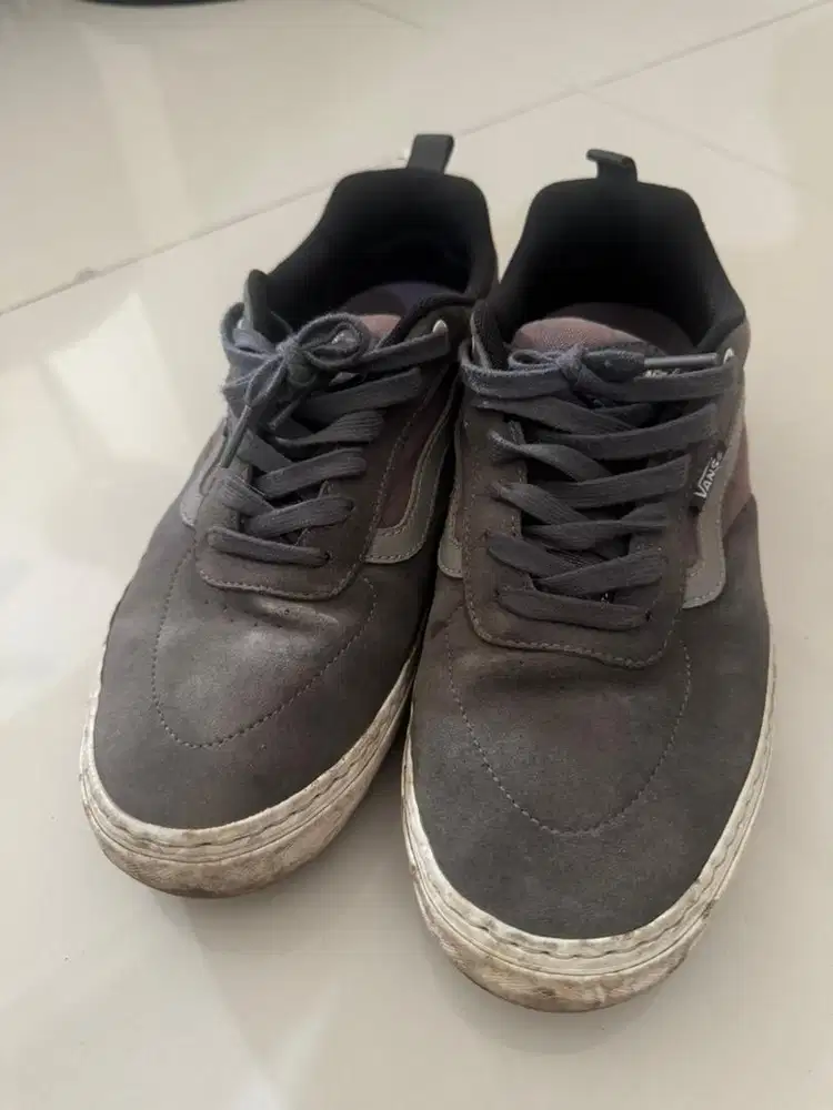 sepatu vans pria original