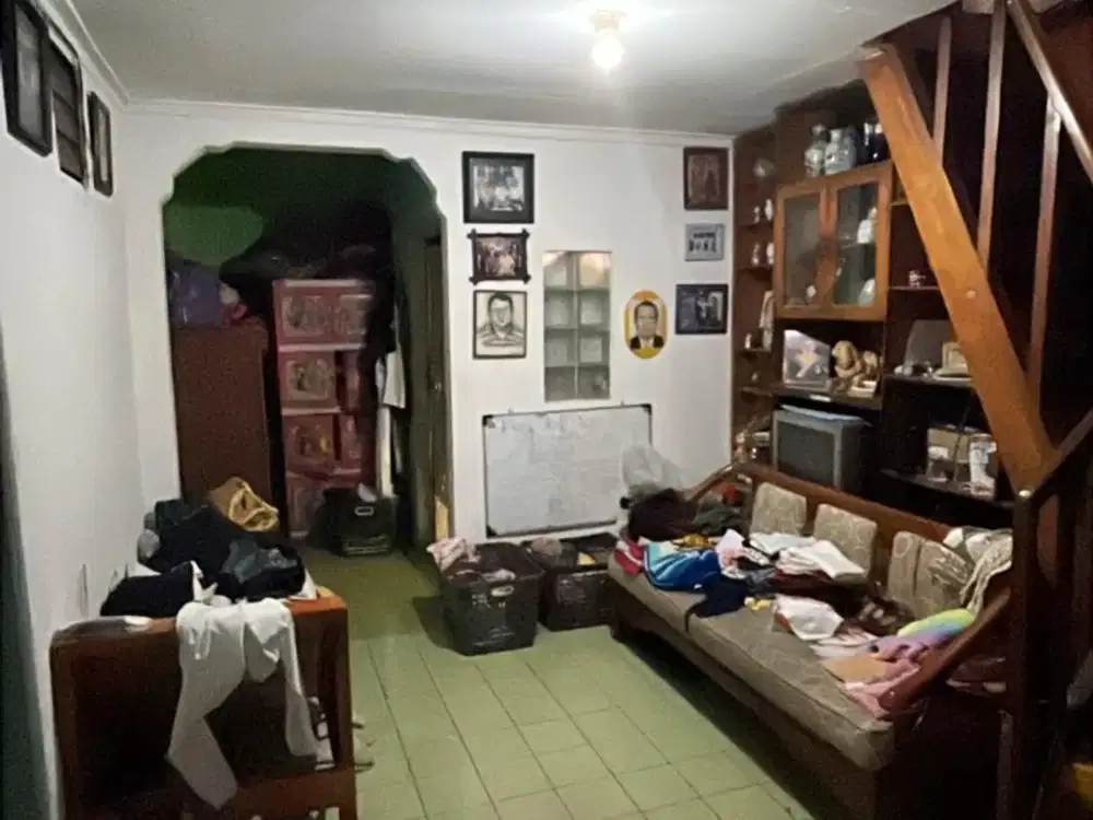 Dijual Rumah 2,5 Lantai ada AC di Pulogebang Jakarta Timur